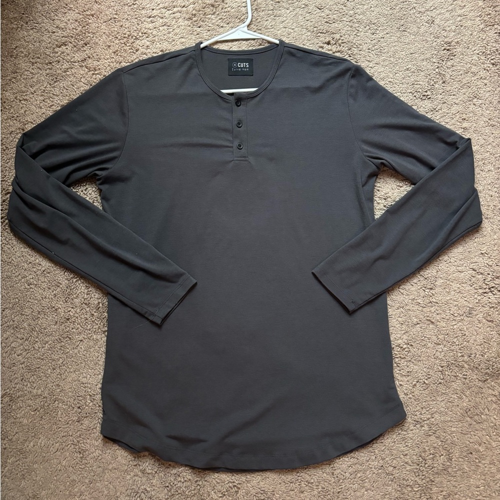 Cuts Clothing Curve Hem Long Sleeve Henley